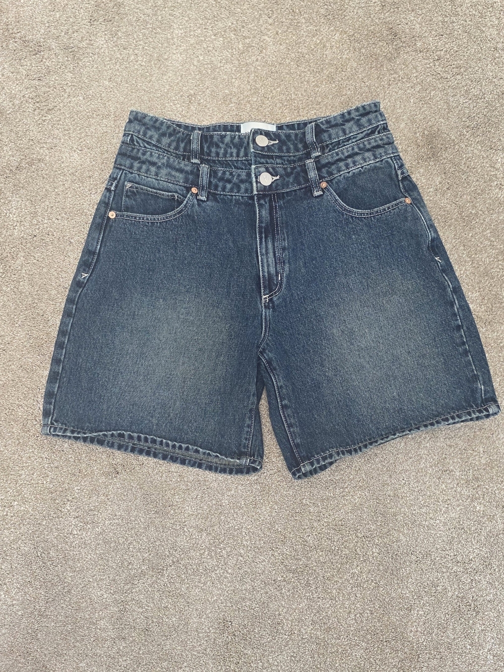 Abrand Carrie Short 26 Y2K Baggy Indie Sleeze Coastal Grandmother Blokecore